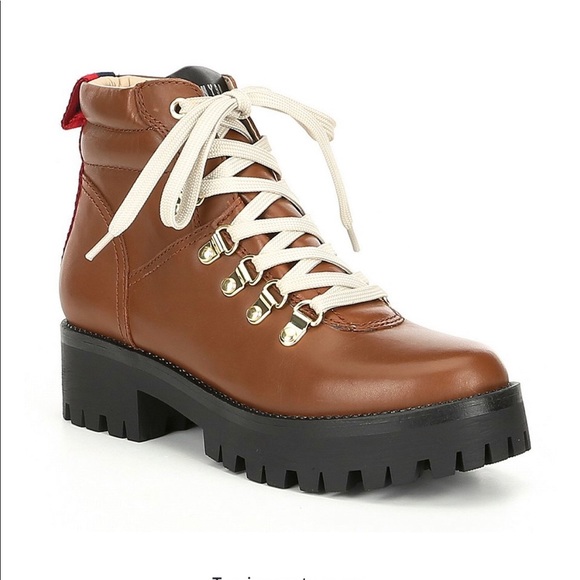 buzzer boot steve madden